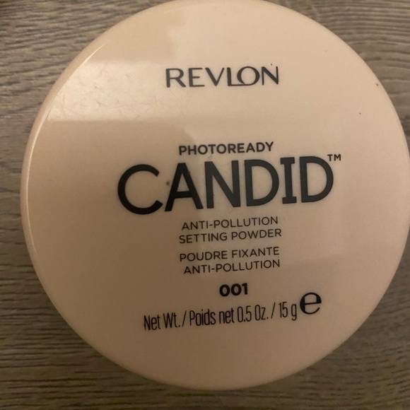 ⭐️Revlon Setting Powder⭐️ - Picture 3 of 3